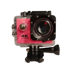 4k-s akciókamera rózsaszín vázzal és nagylátószögű objektívvel, tokban